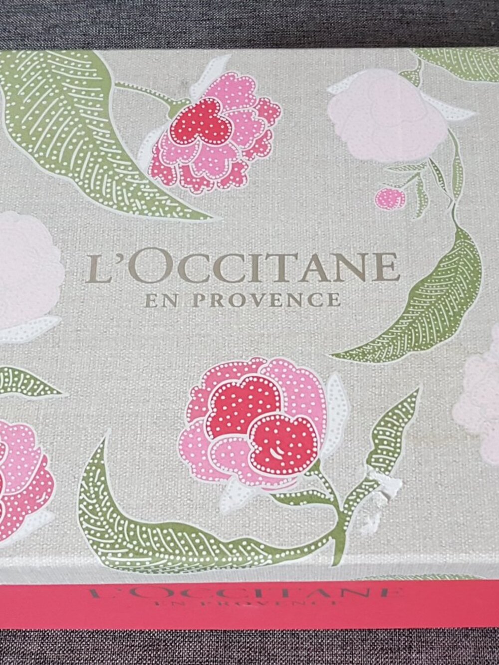 L'Occitane en Provence Charry Blossom Gift Set (New in Box)